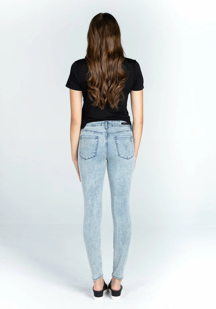 ARTICLES OF SOCIETY Sarah Women's 10 ARTICLES OF SOCIETY Sarah Women's