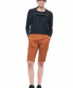 INDYEVA Viajar II Short Weekly New Arrivals