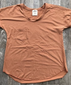 One Tooth Sarnia BLONDIE Janis Tee Women's 8 One Tooth Sarnia BLONDIE Janis Tee Women's