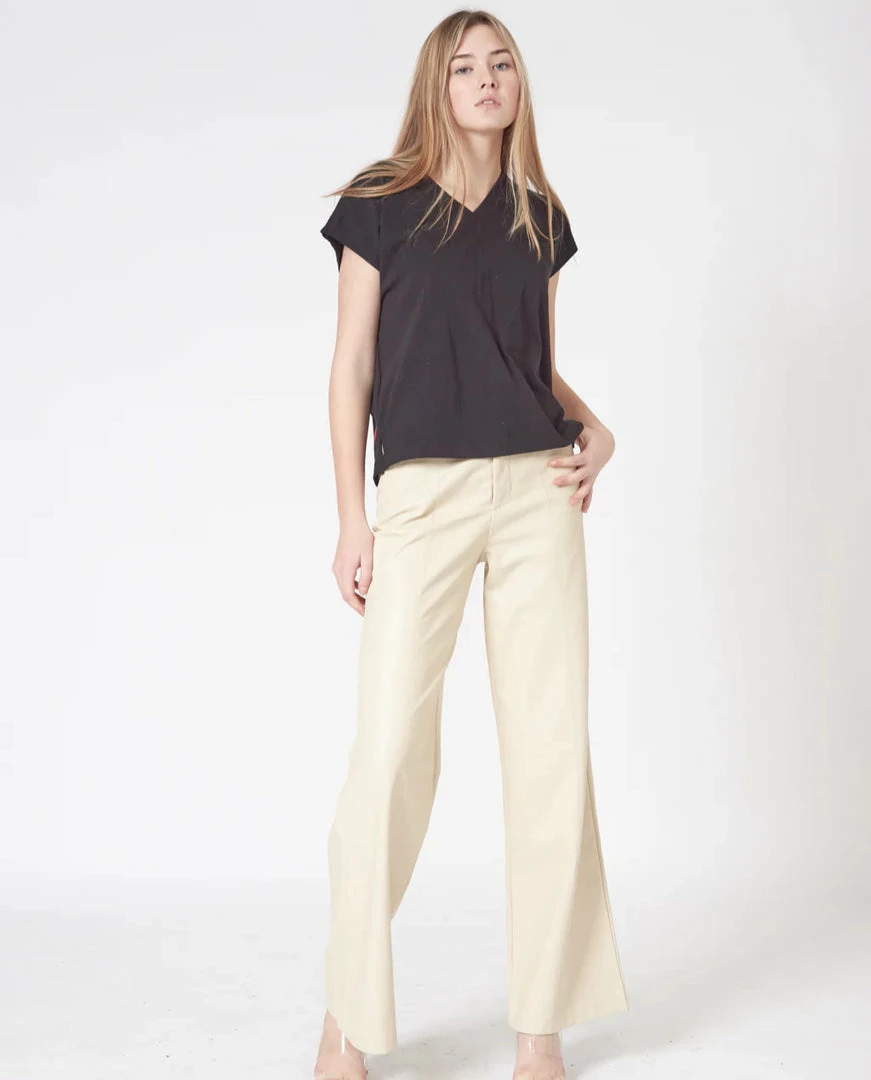 Weekly New Arrivals PRELOVED Mina V-Neck Top 4 Weekly New Arrivals PRELOVED Mina V-Neck Top