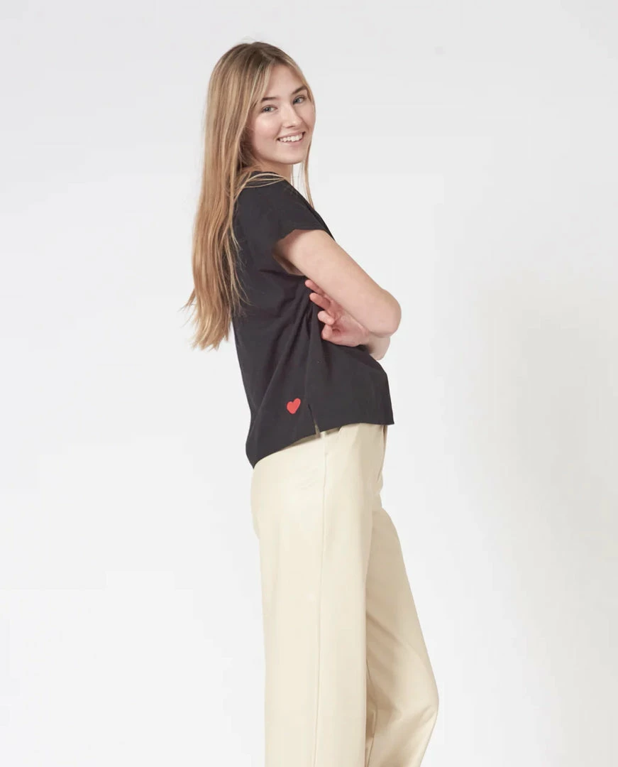 Weekly New Arrivals PRELOVED Mina V-Neck Top 5 Weekly New Arrivals PRELOVED Mina V-Neck Top