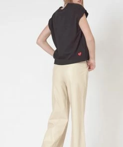 Weekly New Arrivals PRELOVED Mina V-Neck Top 12 Weekly New Arrivals PRELOVED Mina V-Neck Top