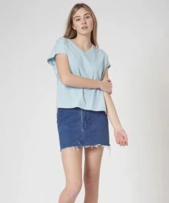 Weekly New Arrivals PRELOVED Mina V-Neck Top 9 Weekly New Arrivals PRELOVED Mina V-Neck Top